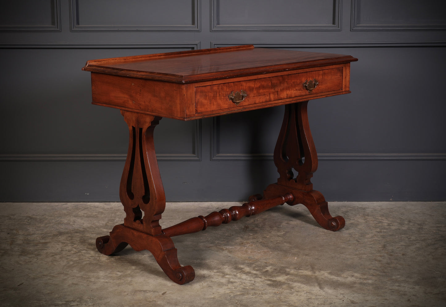 Quality Victorian Mahogany Side Table