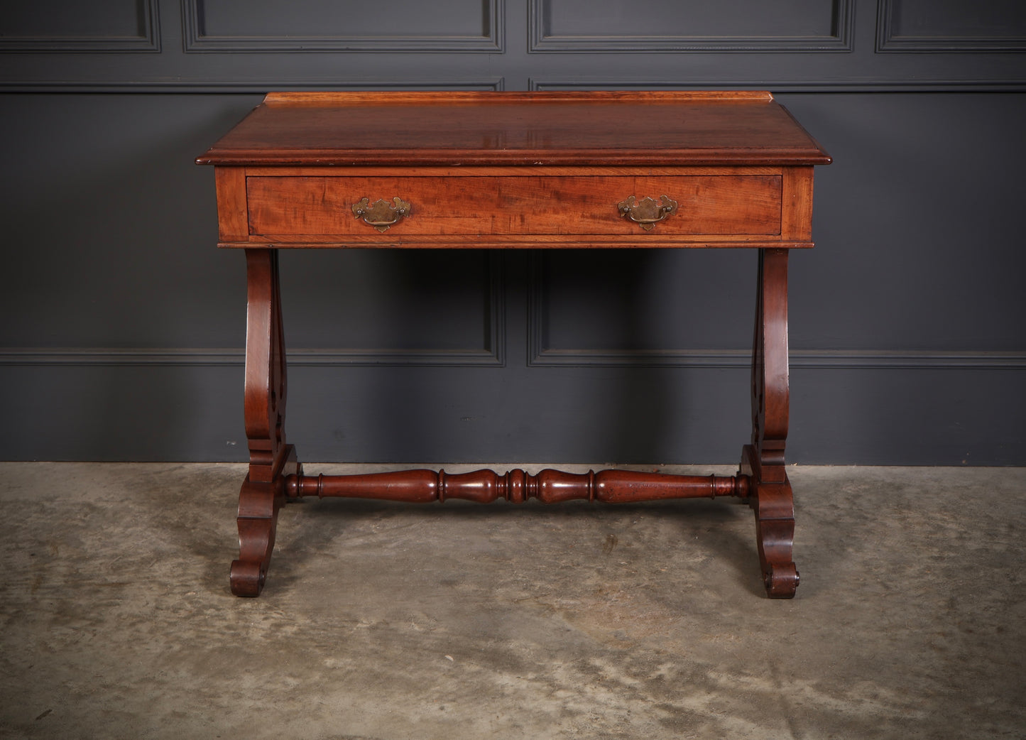 Quality Victorian Mahogany Side Table