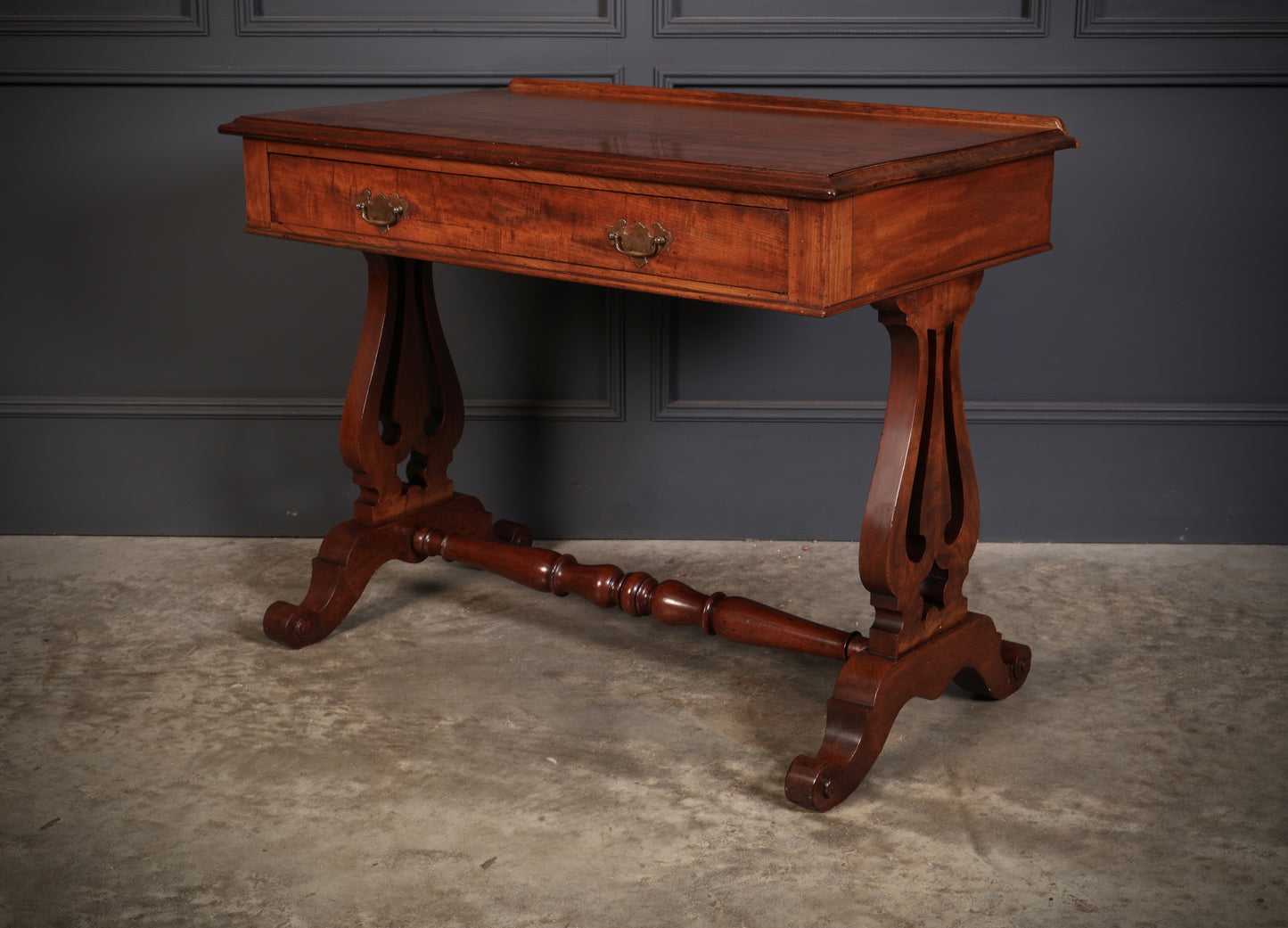 Quality Victorian Mahogany Side Table