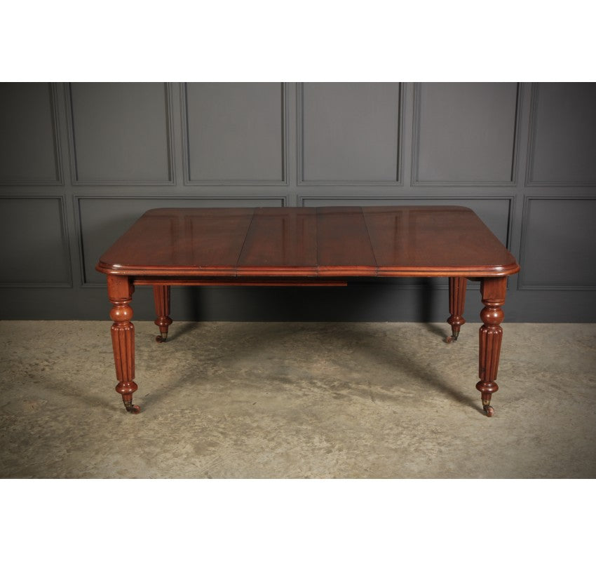 Victorian Mahogany Extending Dining Table