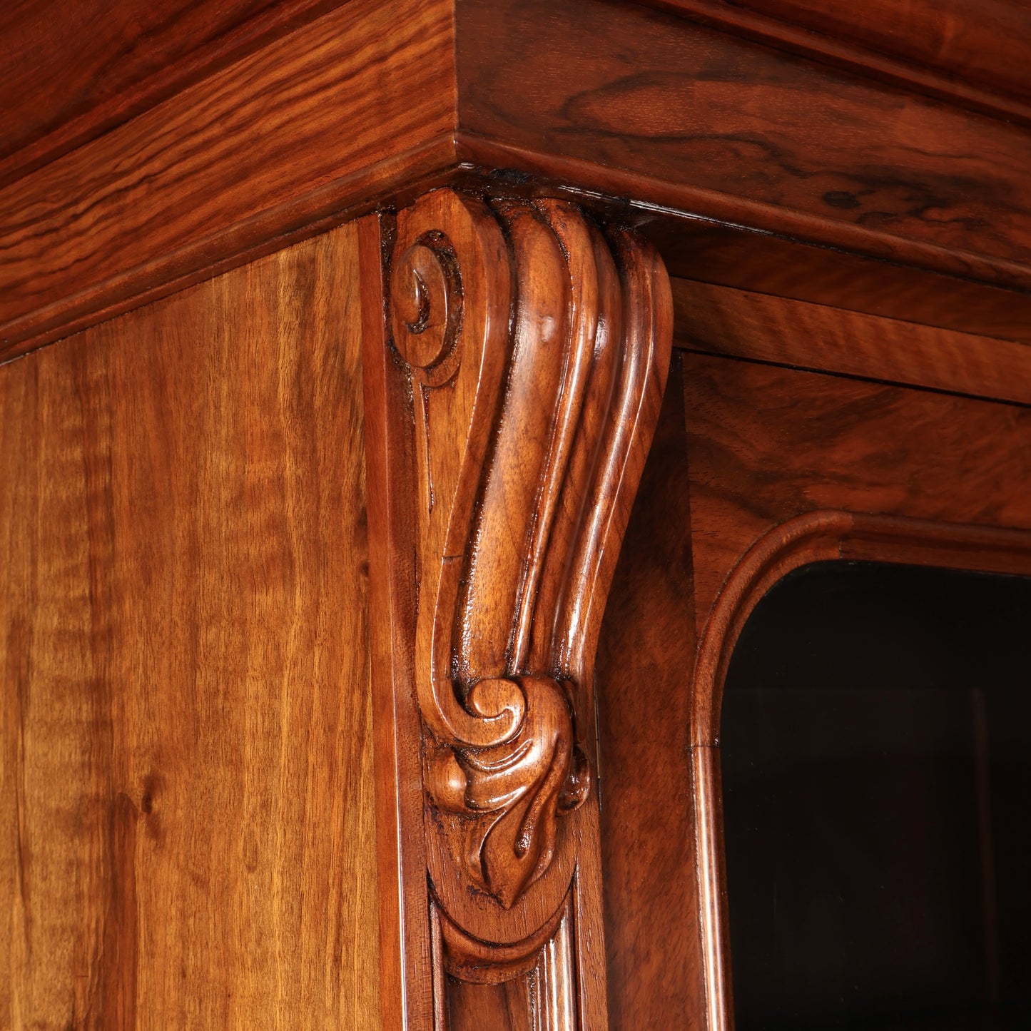 Fine William IV Walnut Glazed Bookcase
